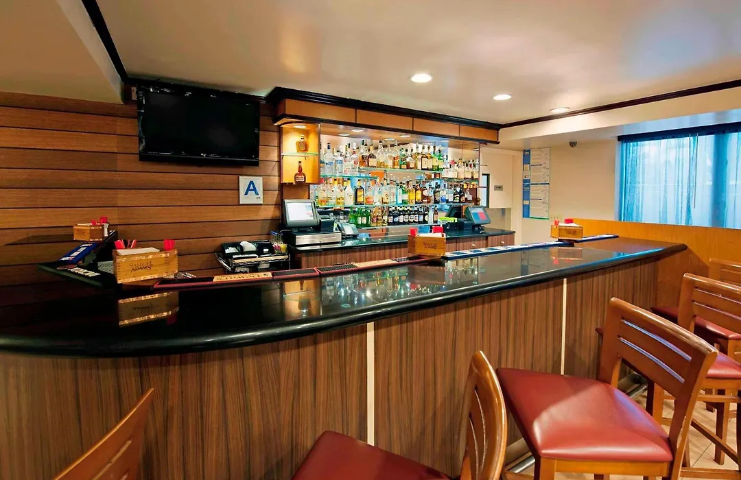 Fairfield Inn By Marriott Jfk Airport-1