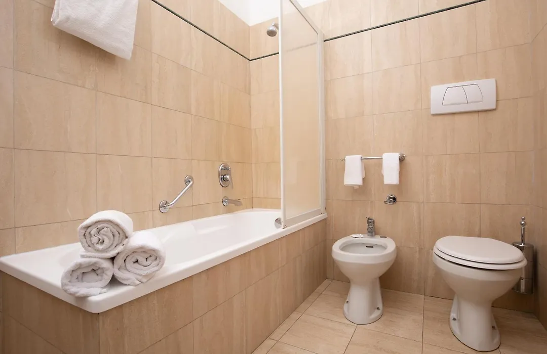 Grand Hotel De Londres-1