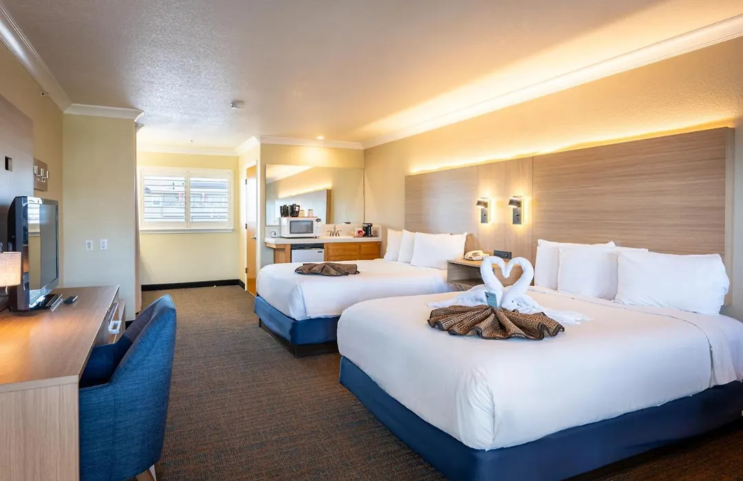 Cayucos Beach Inn-1