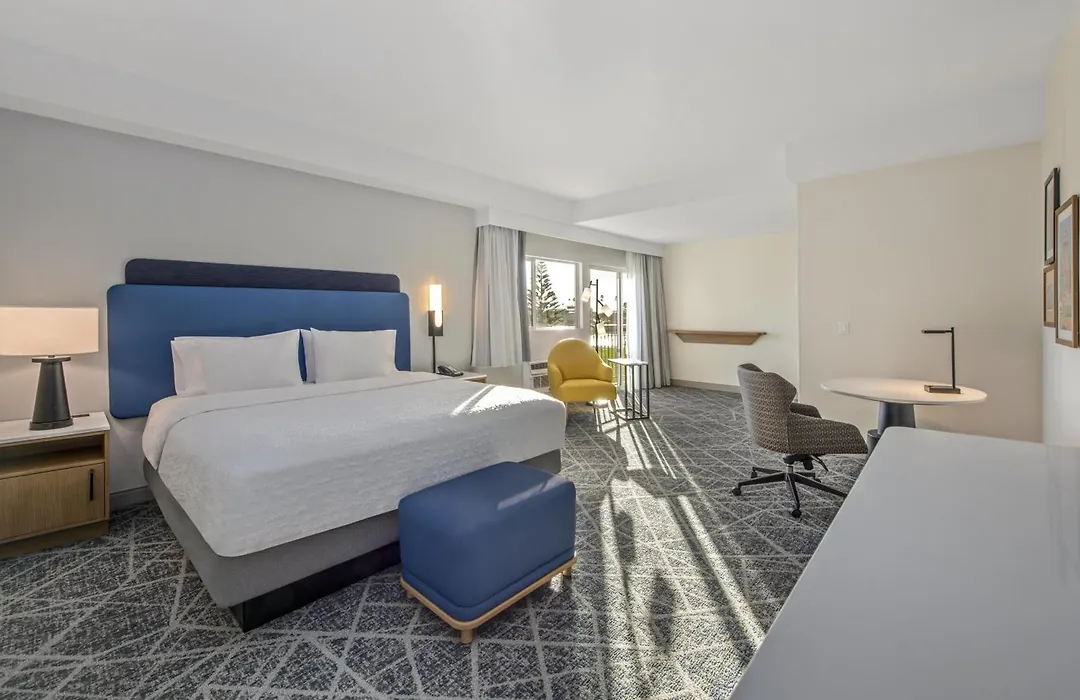 Hampton Inn Channel Islands Harbor-1