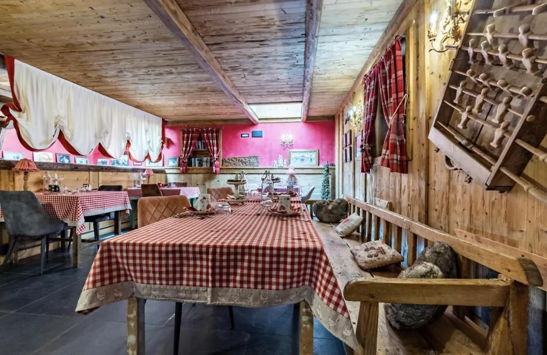 Hotel Letterario Locanda Collomb-1