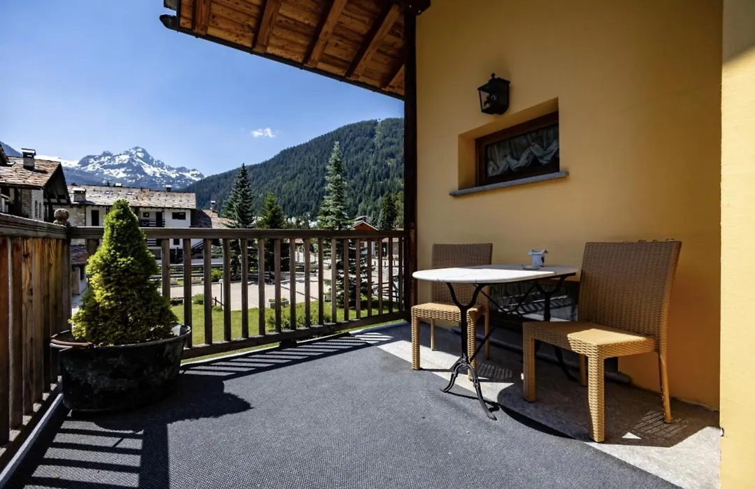 Hotel Letterario Locanda Collomb-1