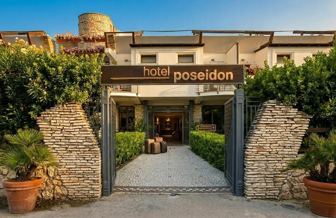 Hotel Poseidon-1