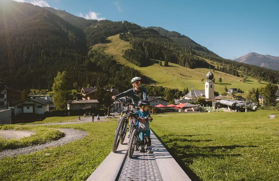 Hotel Barbarahof Saalbach-1