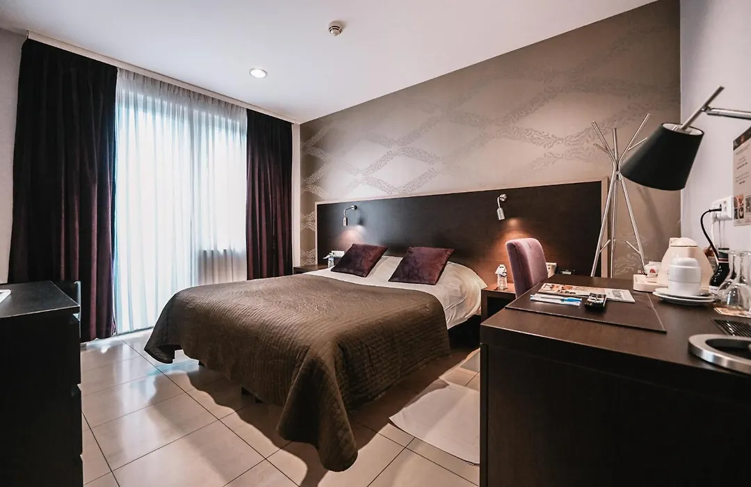 Hotel Pax-1