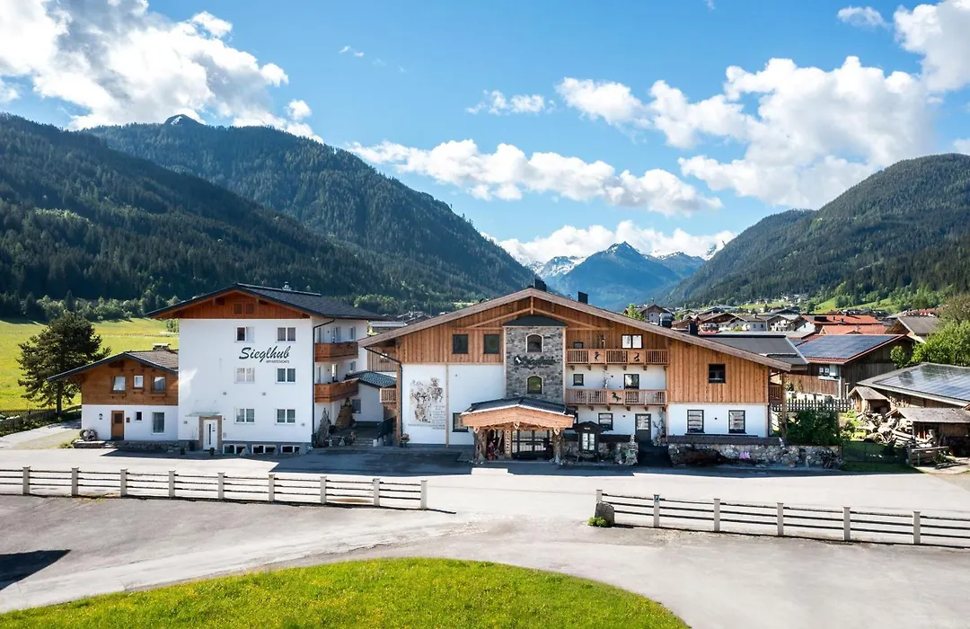 Sieglhub Chalets - Appartements - Hotel-1