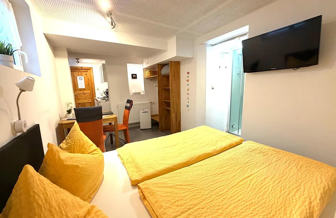Gästehaus Sommertal, eigener Parkplatz, 800m zum Bodensee, 300m zur Altstadt-1