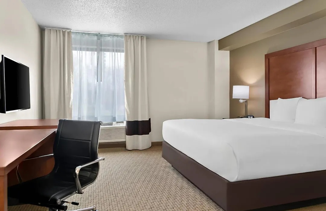 Comfort Inn & Suites Taylor - Detroit-1
