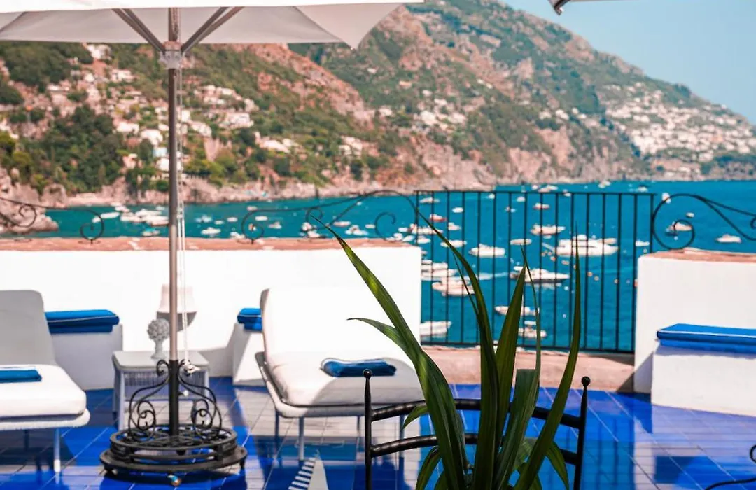 Villa Torre Trasita Luxury Suites-1
