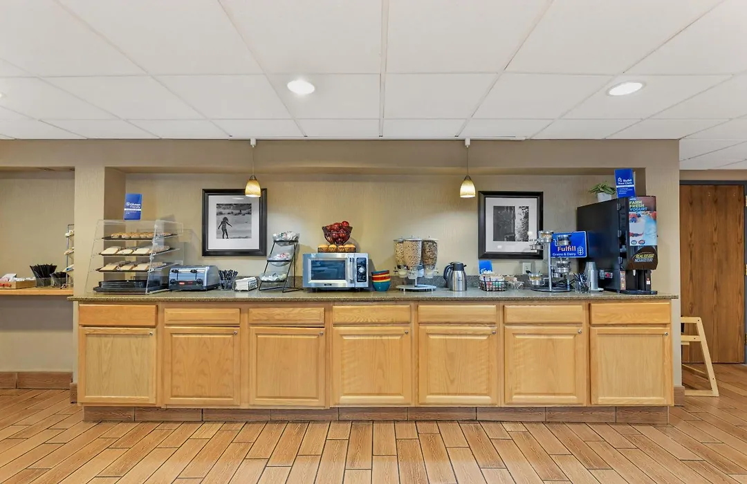 Best Western Holiday Lodge-1