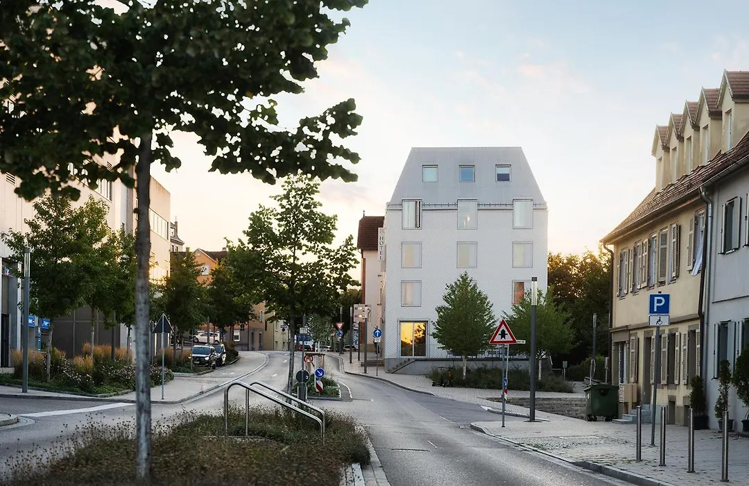 Hotel Bergamo Modern&zentral in Ludwigsburg Klimaanlage 3 Min zum Schloss WLAN Frühstück optional besonderes nachhaltiges Stadthotel in moderner Holzbauweise-1