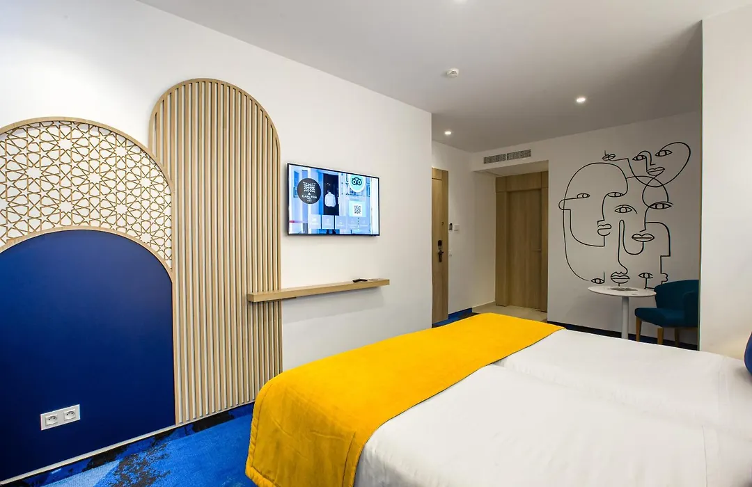 Hotel Carlton-1