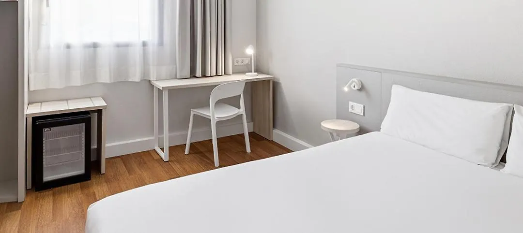 B&B HOTEL Barcelona Mataro-1