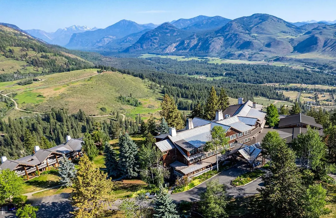Sun Mountain Lodge-1