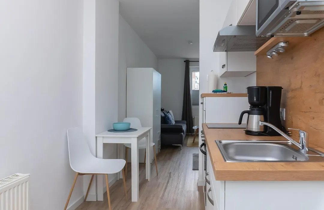 Infinity Stay Apartmenthaus Am Park-1