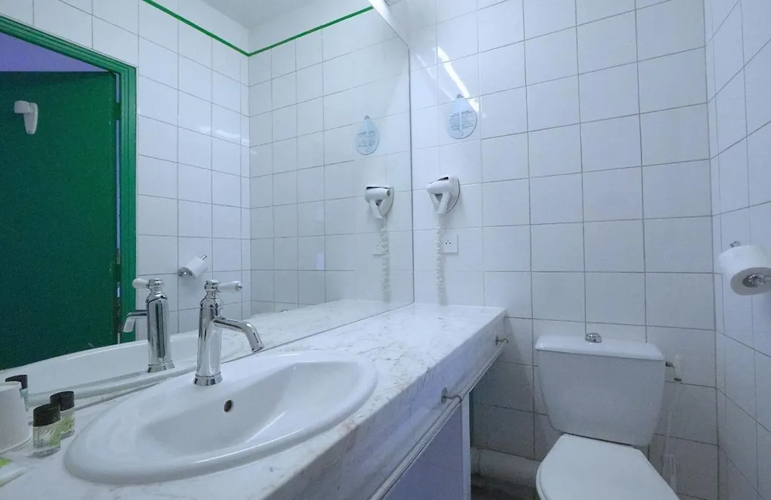 Hotel Le Moderne - Anciennement Hotel Oursblanc Victorhugo-1