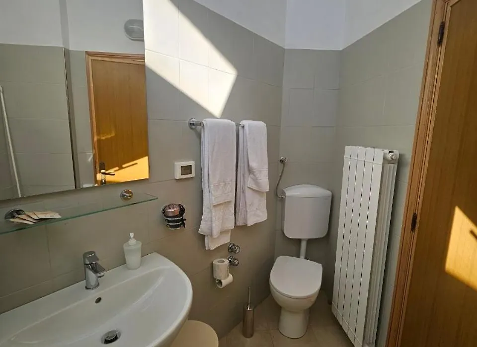 Albergo Nyers-1