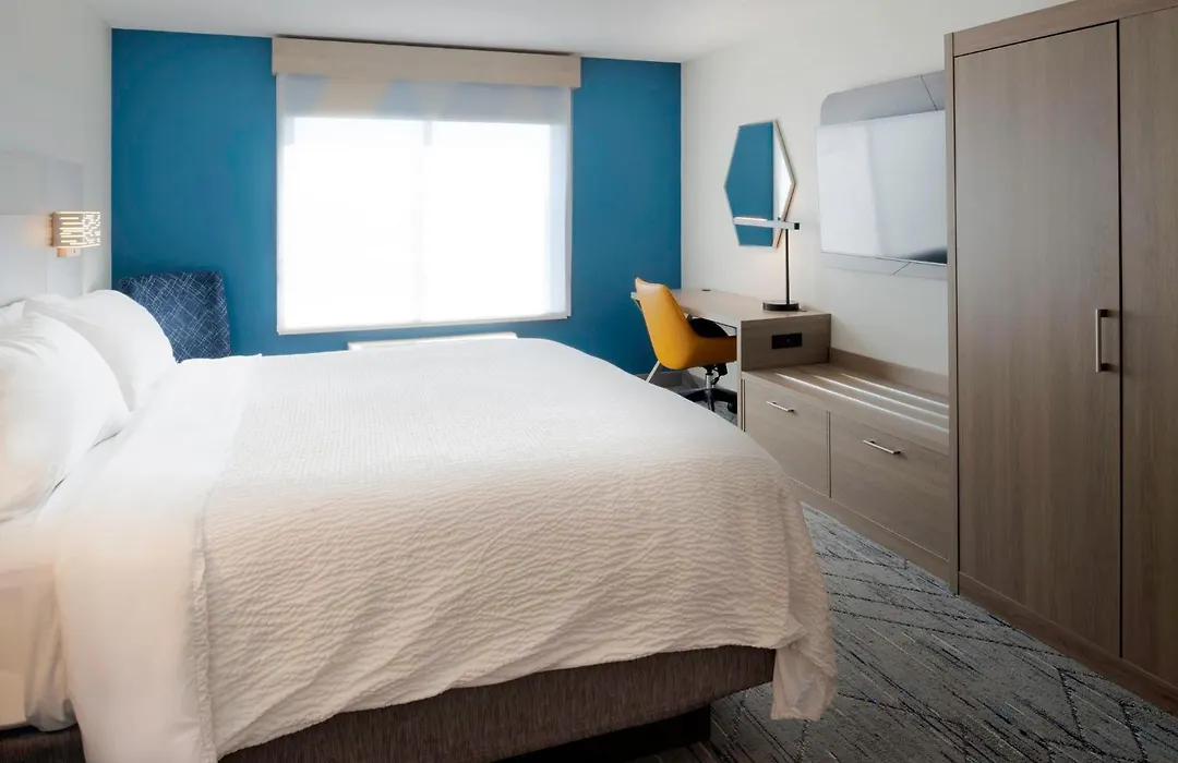 Holiday Inn Express Hotel & Suites Fort Atkinson By Ihg-1