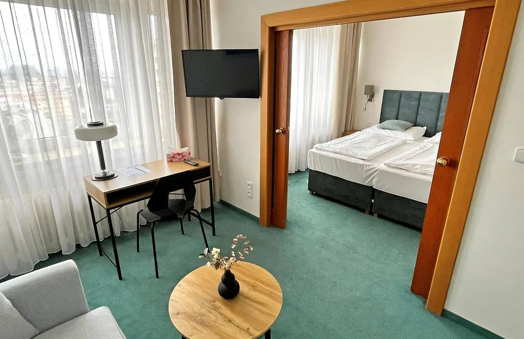 Hotel ILF-1