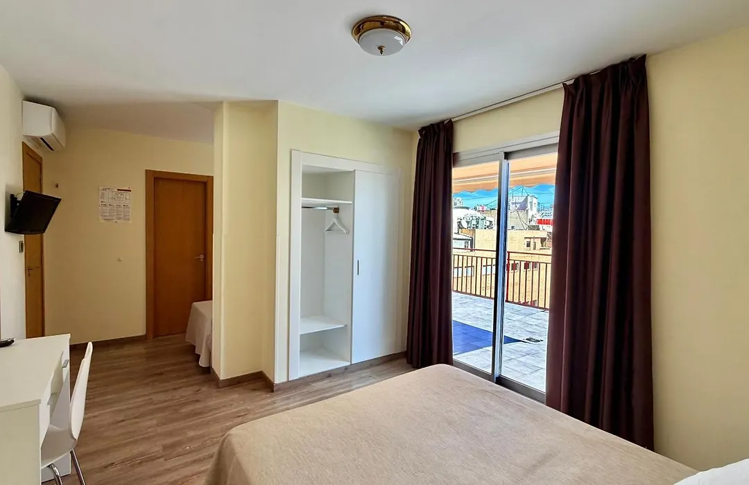 Hotel Celymar-1