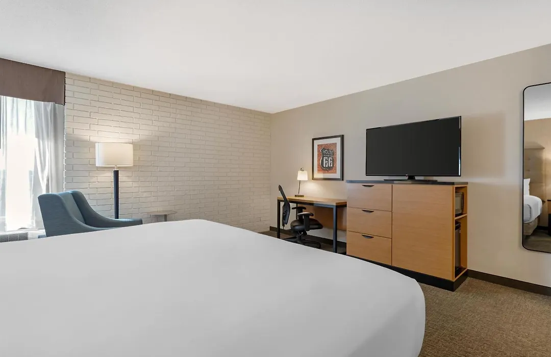 Drury Inn & Suites Joplin-1
