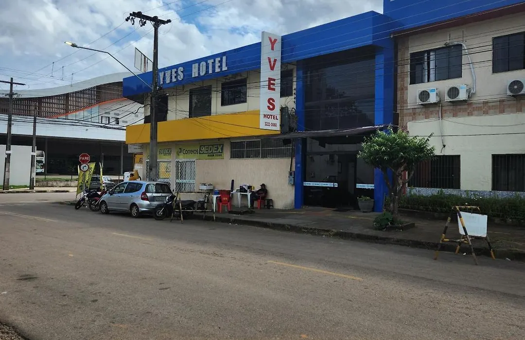 Yves Hotel-1