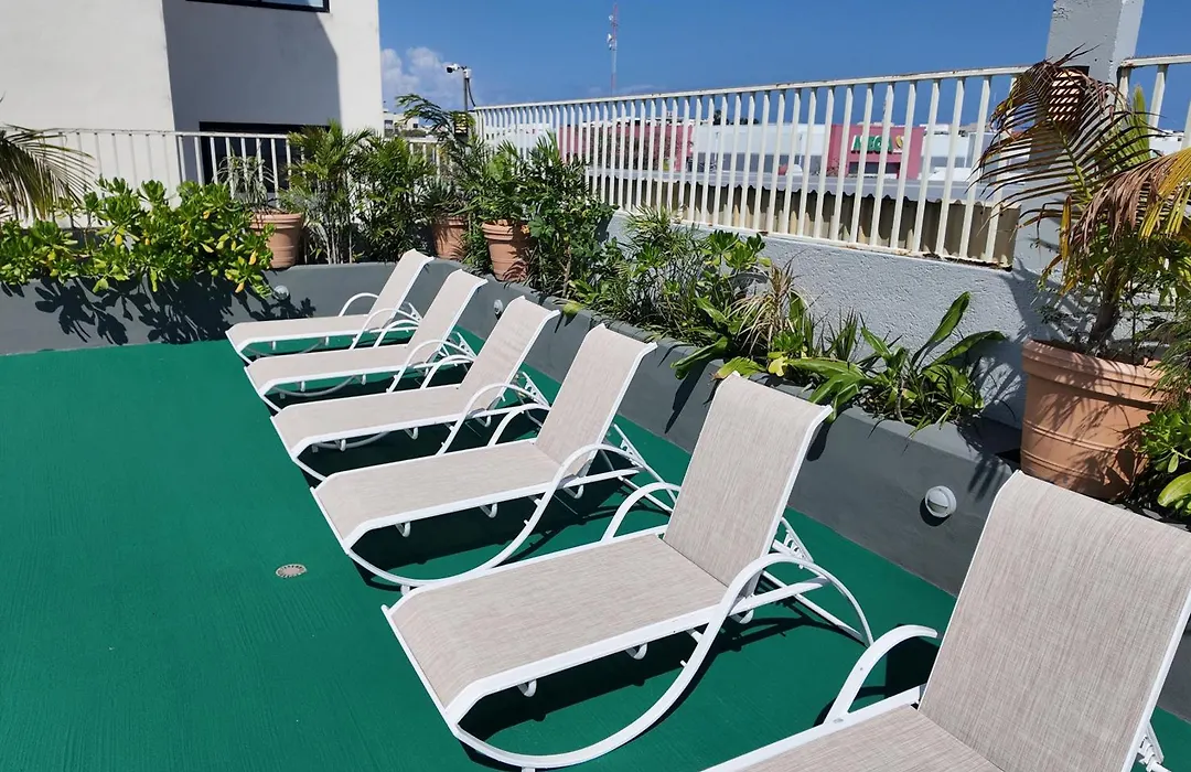 Days Inn By Wyndham Playa Del Carmen-1