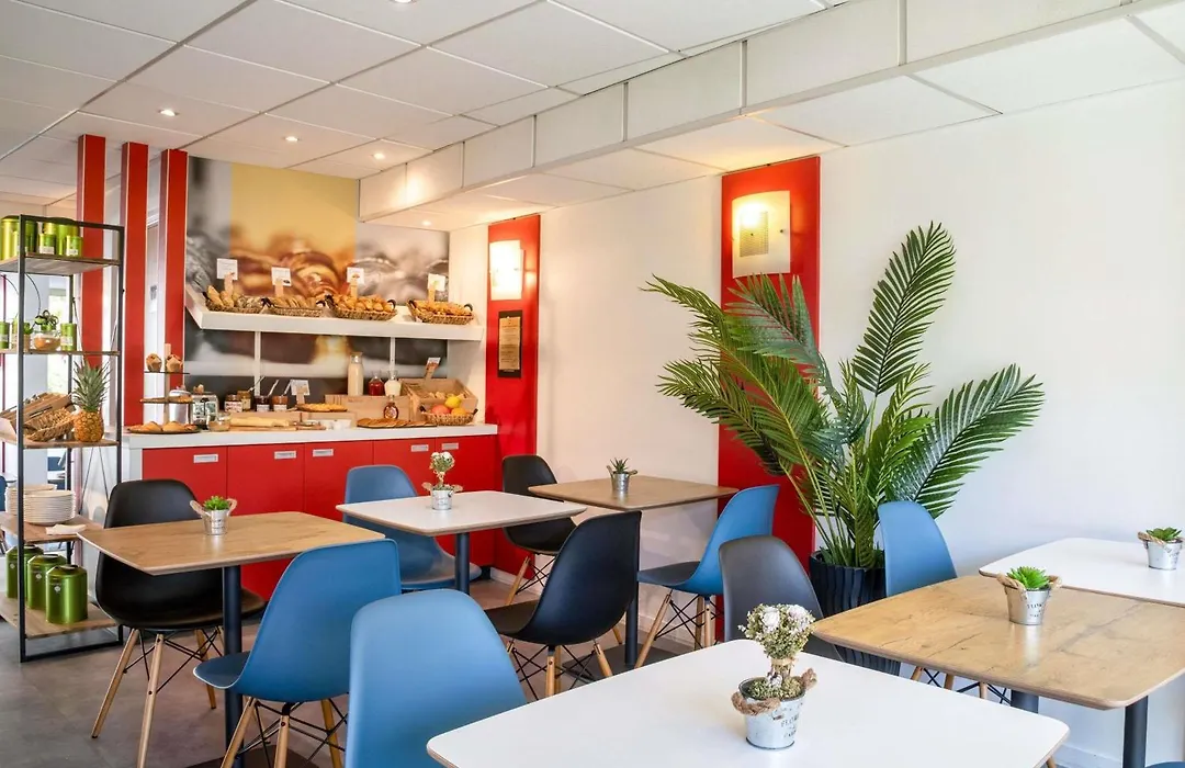 ibis Cannes Plage La Bocca-1