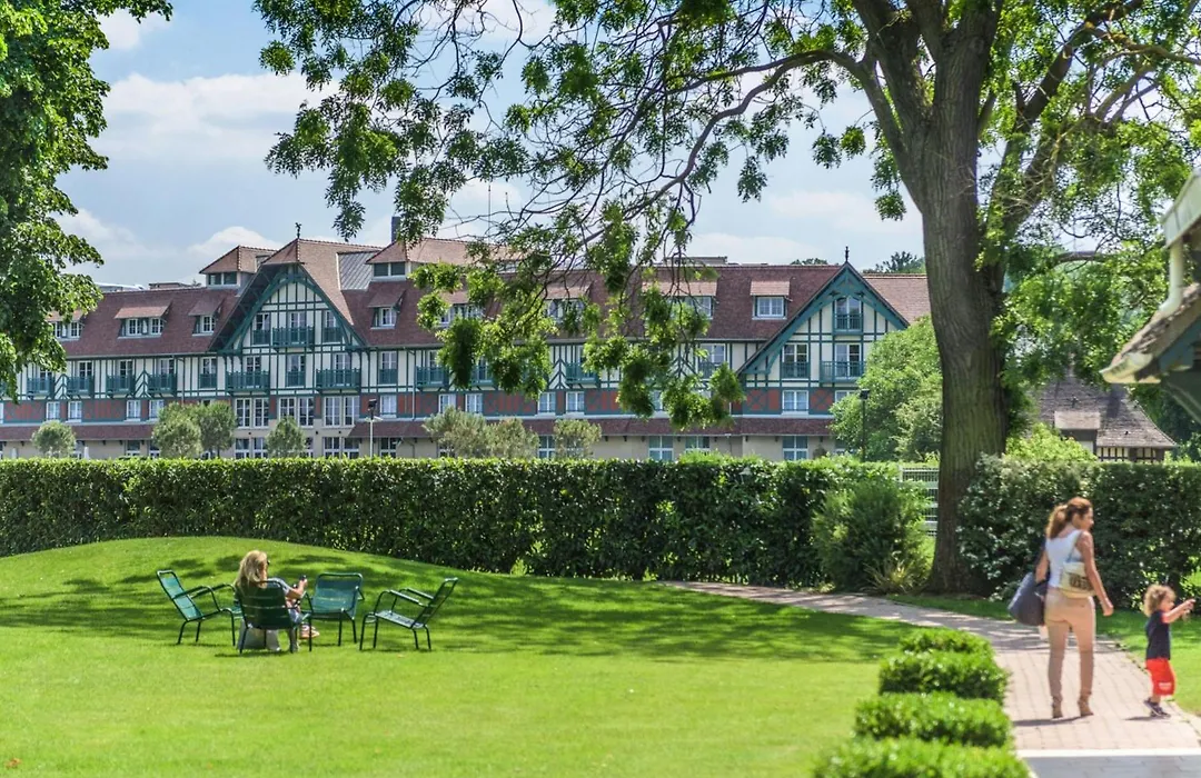 Renaissance Paris Hippodrome de St. Cloud Hotel-1