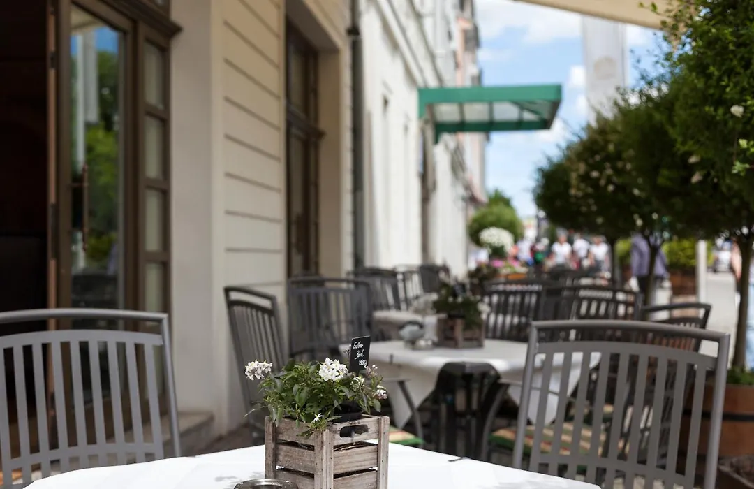 Best Western Premier Grand Hotel Russischer Hof-1