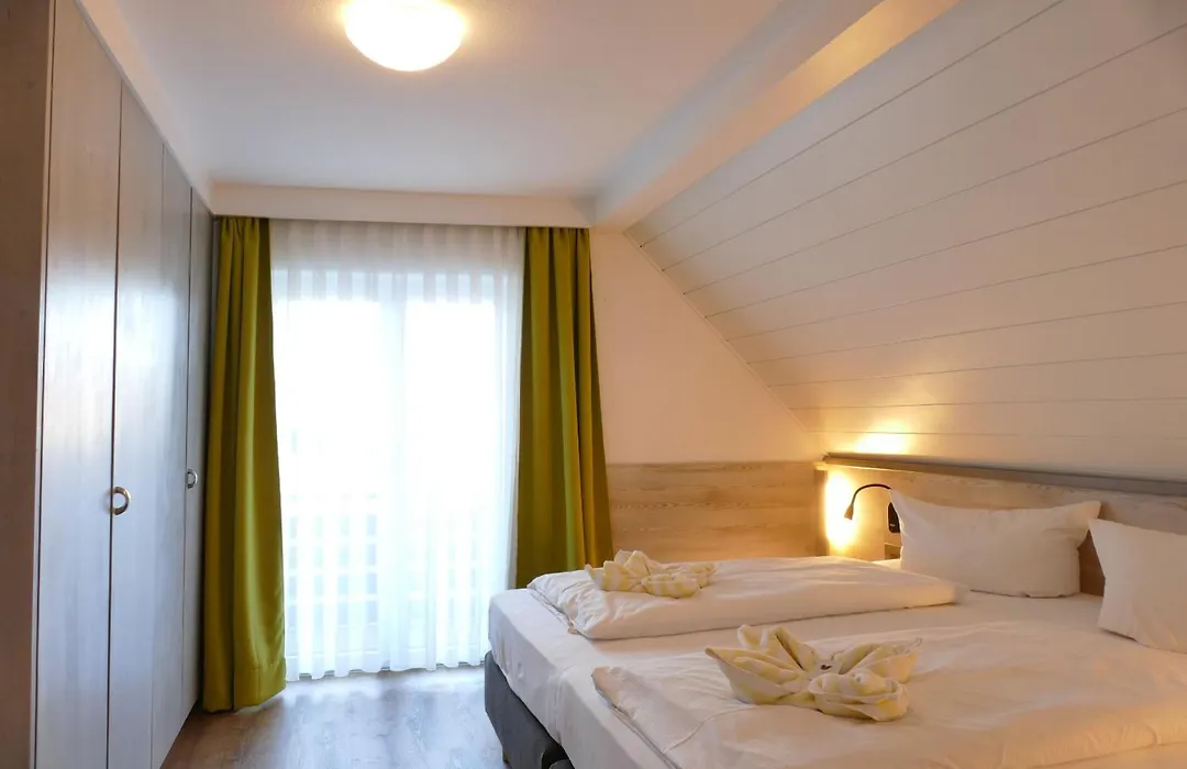 Altstadthotel "Zum Hechten"-1