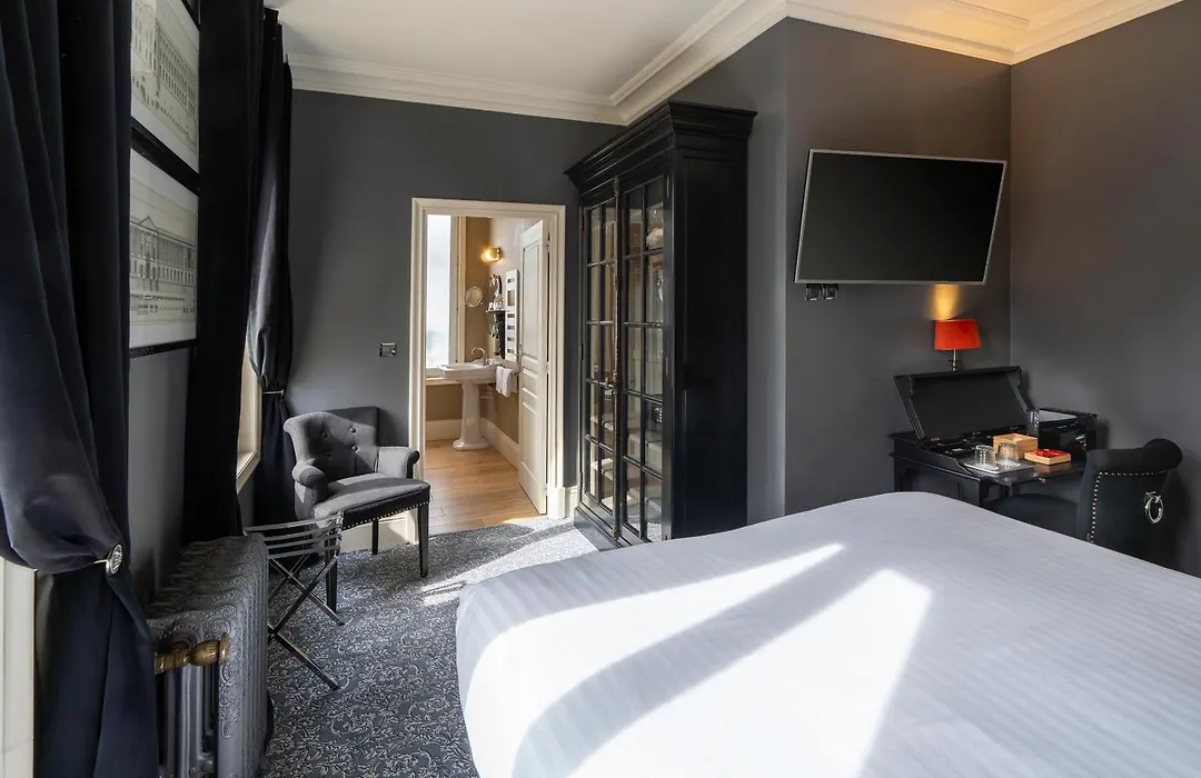 Hotel Vendome - BW Signature Collection-1