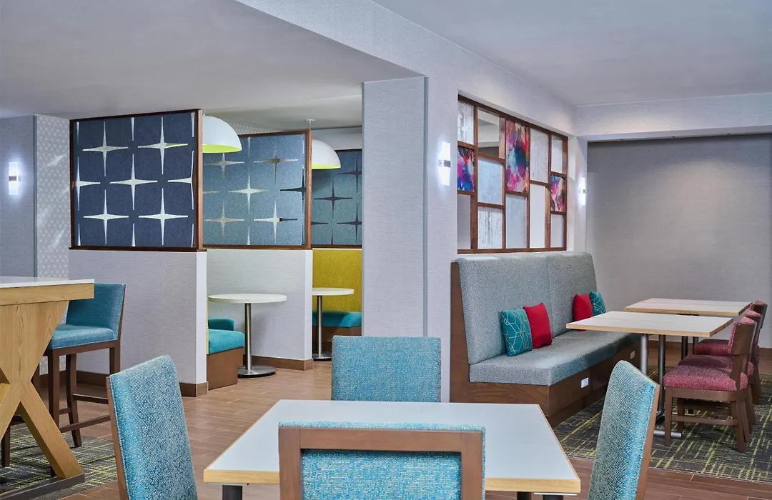 Hampton Inn Anchorage-1