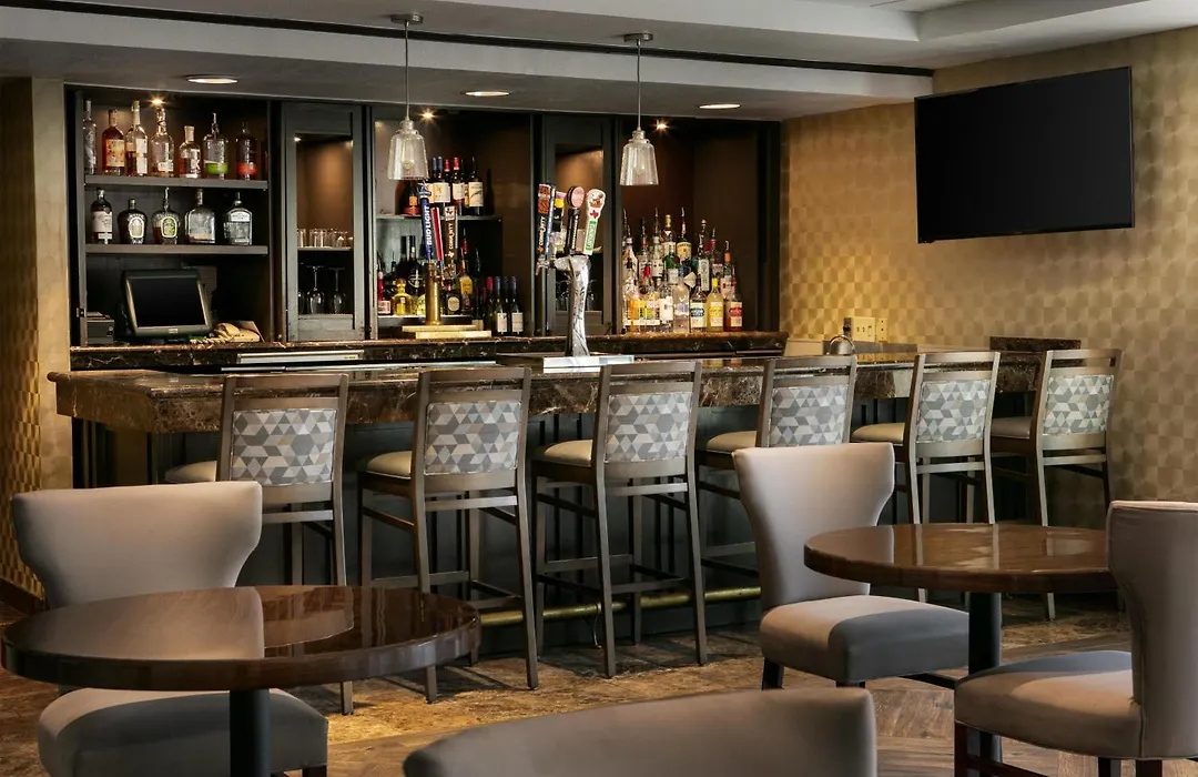 Doubletree By Hilton Dallas Market Center-1