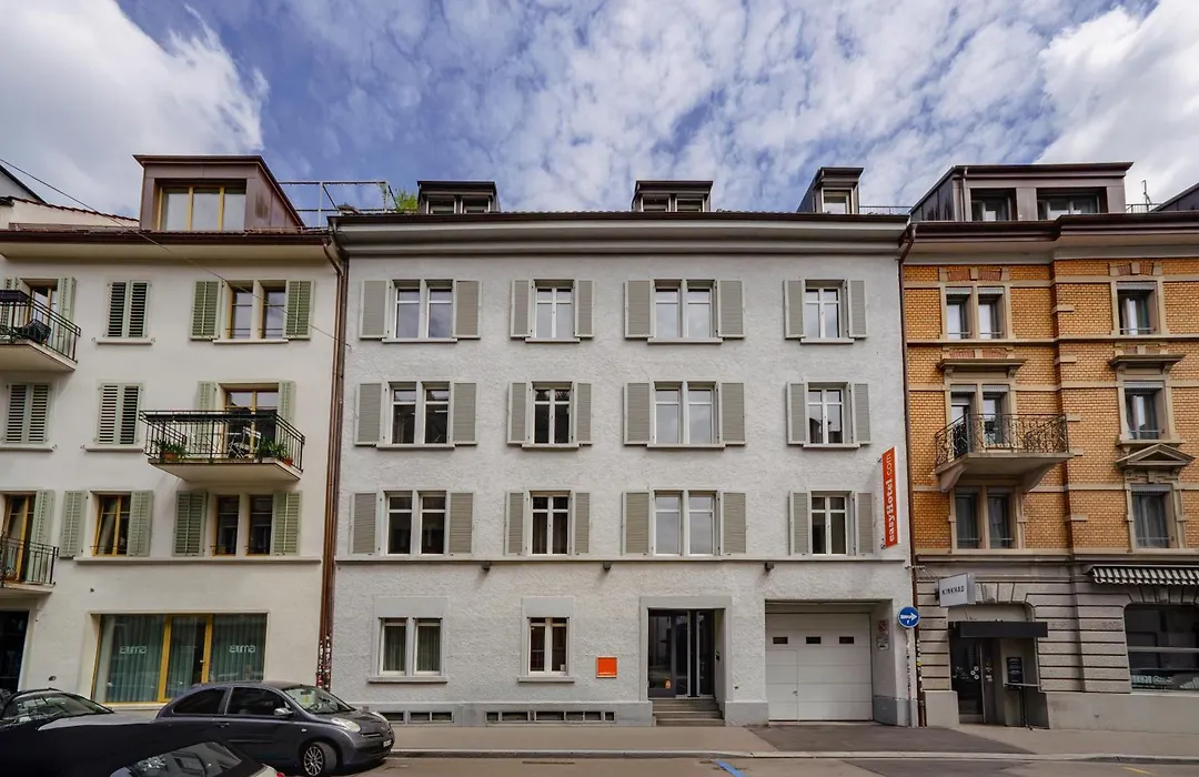 easyHotel Zürich City Centre-1