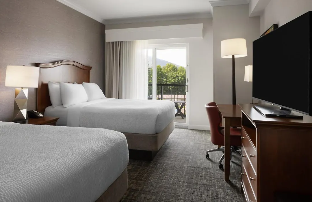 Holiday Inn Resort Lake George - Adirondack Area By Ihg-1