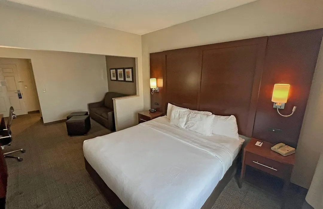 Comfort Suites Peoria Sports Complex-1