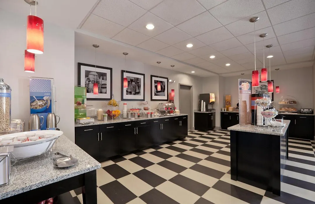 Hampton Inn And Suites Roanoke Airport/Valley View Mall-1