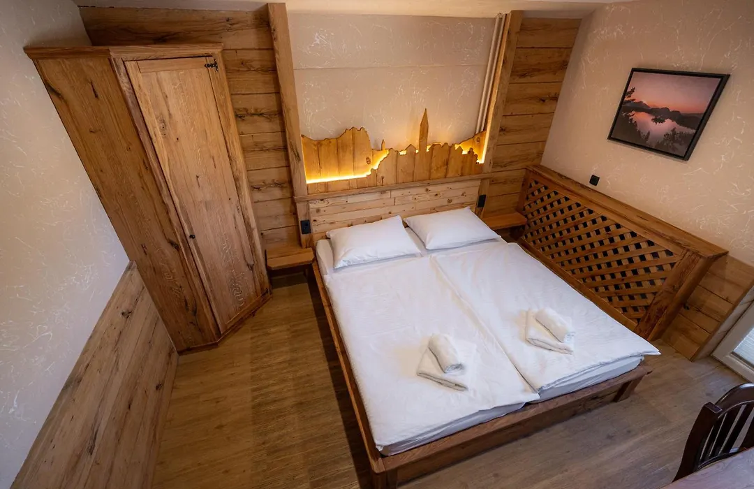 Bed & Breakfast Lakebled House-1