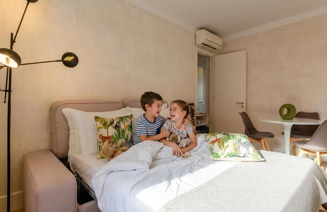 Lx51 Lisbon Center - Studios & Suites By Apt Iin-1