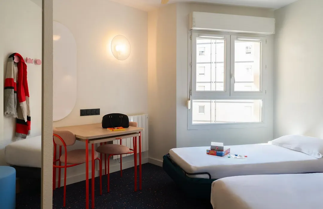 Hôtel et Résidence Les Lauréades Clermont-Ferrand Centre Jaude-1