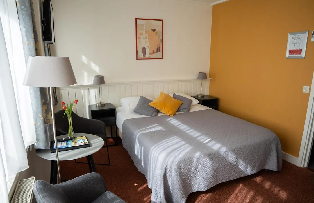 Hotel Oepkes-1