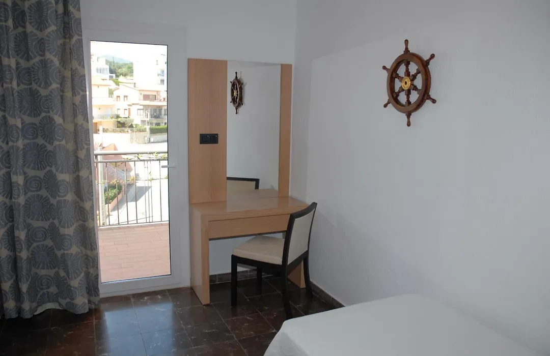 Hotel Grifeu Y Restaurant - Costa Brava-1