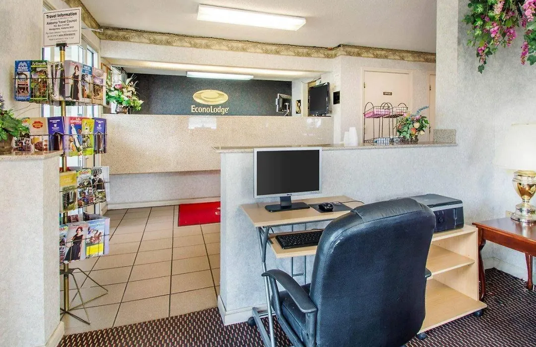 Econo Lodge Troy-1