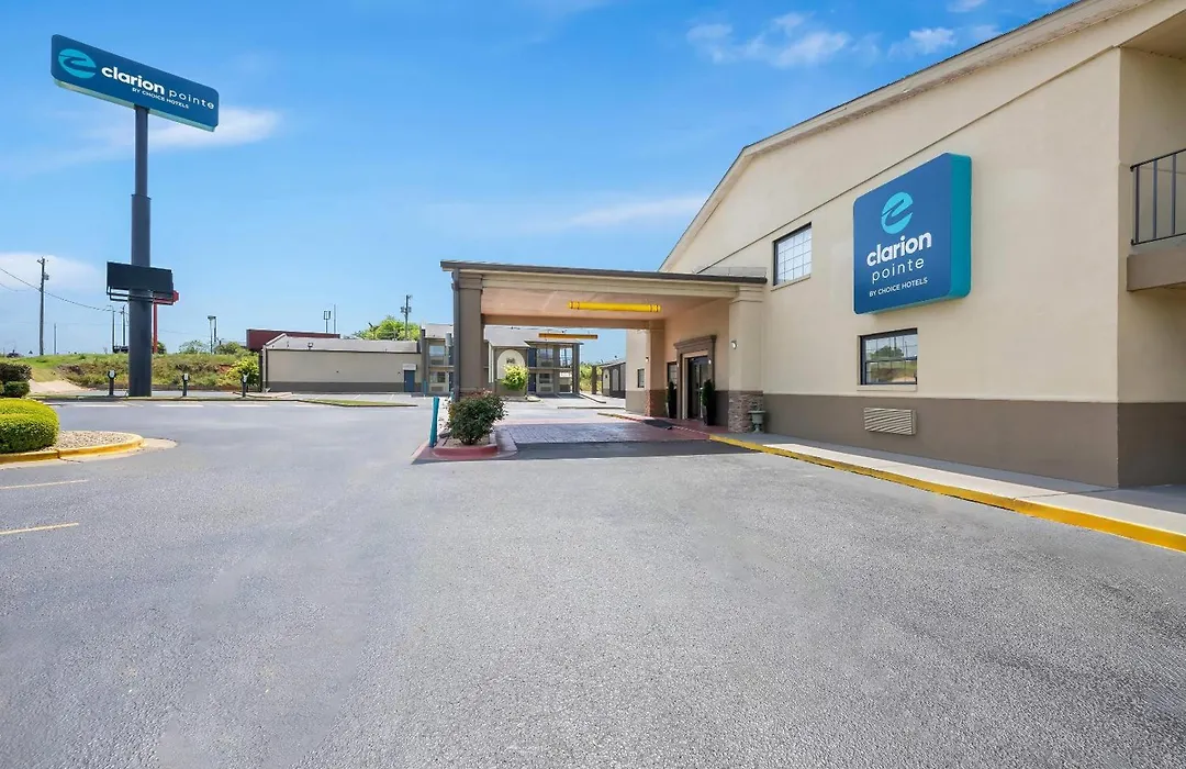Clarion Pointe Athens I-65-1