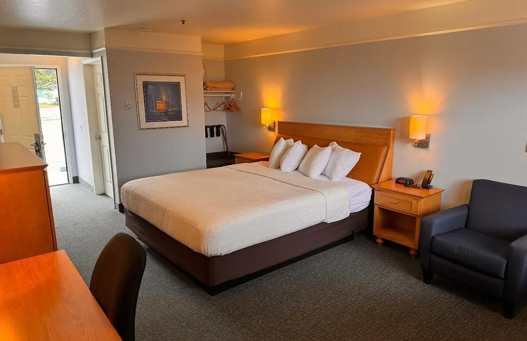 Seabird Lodge Fort Bragg-1