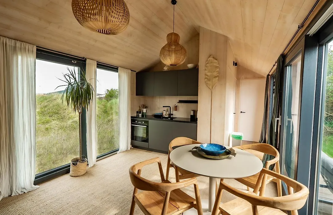 Basecamp Tiny House Eco-Resort Ijmuiden-1