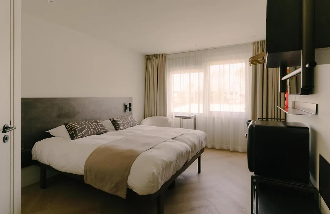 Hotel Herbergh Amsterdam Airport-1