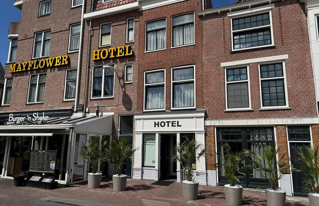 Hotel Mayflower-1