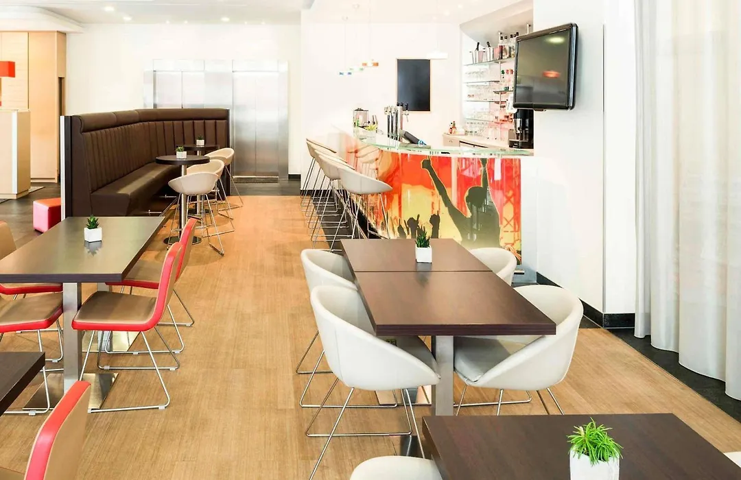 Ibis Esch Belval-1